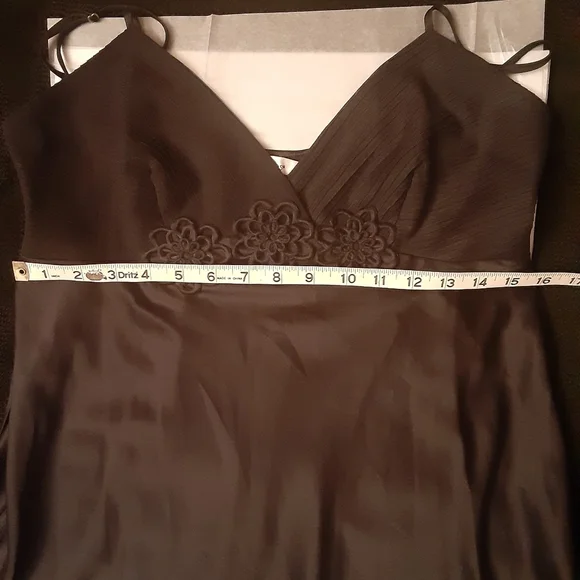 Black Negligee - Picture 6 of 12